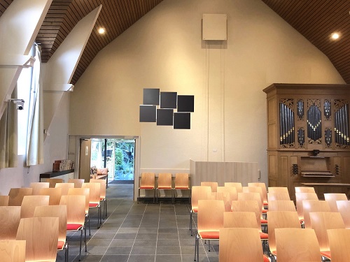 in_de_kerk_Shifts_PR_klein.jpg